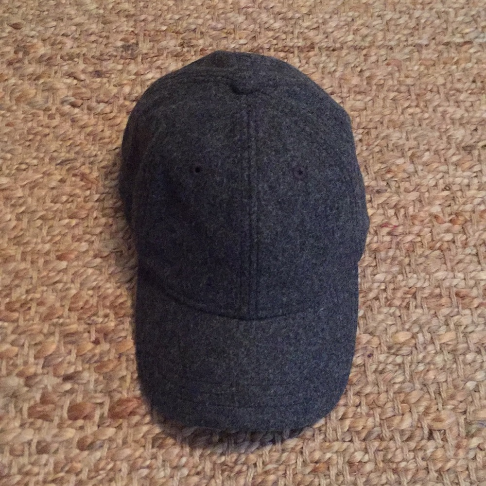 Wool-blend adjustable hat